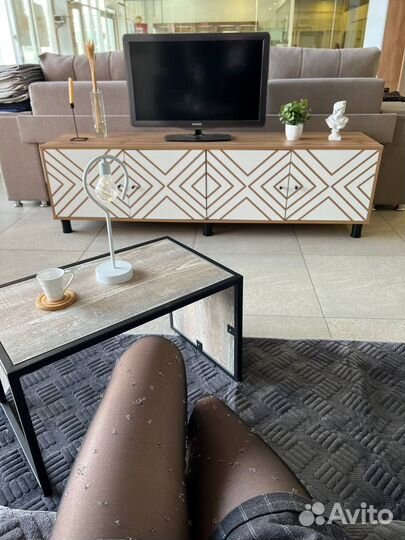 Тумба под телевизор