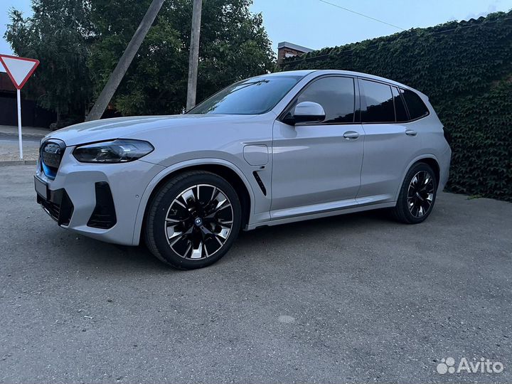 BMW iX3 AT, 2022, 19 000 км