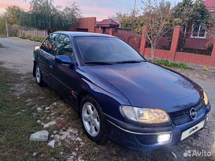 Opel Omega 2.0 МТ, 1998, 330 000 км