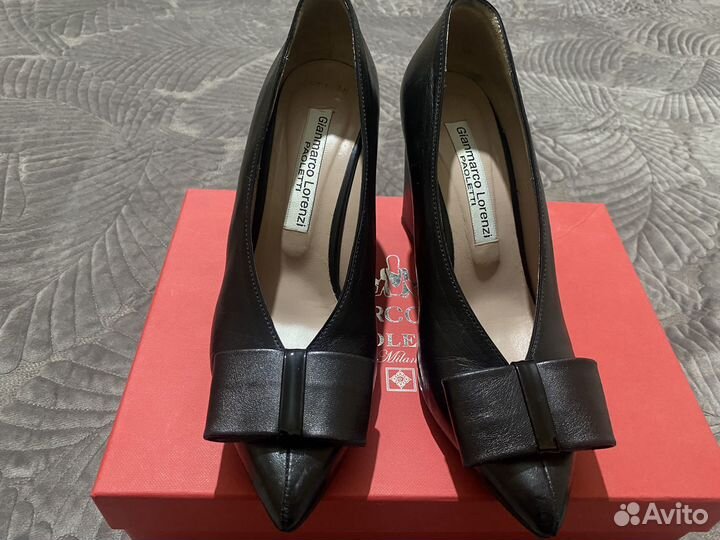 Женские туфли