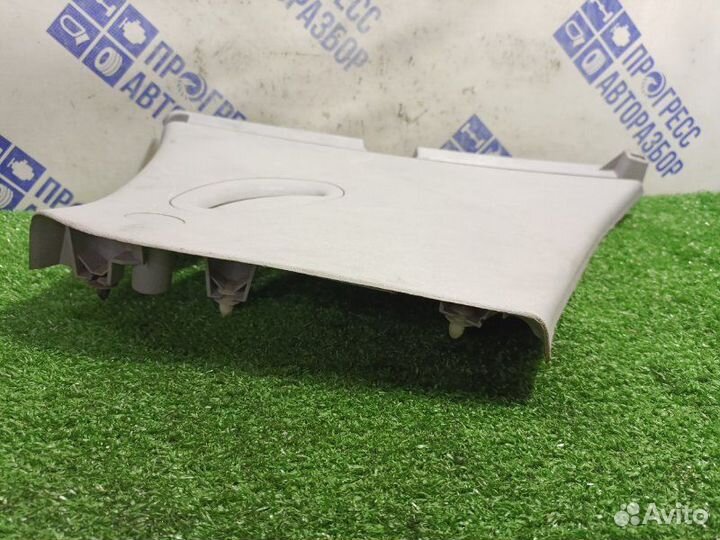 Обшивка стойки задняя левая Kia Rio 2 хэтчбек 1.4