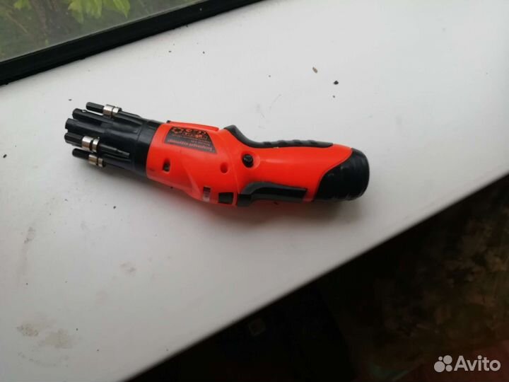 Аккумуляторная отвертка