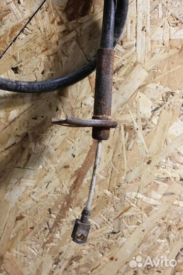 Трос стояночного тормоза Clk 208