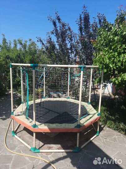 Батут с сеткой