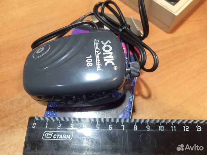 Кормушка для рыб. Скребок. Компрессор. Декорация