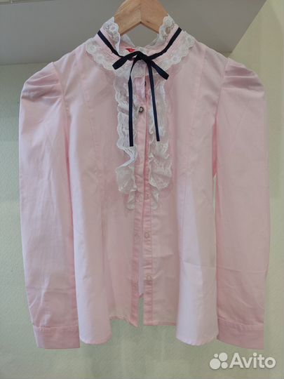 Блузка для девочки, фирма Пеликан, с этикеткой