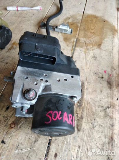 Блок abs Toyota Solara MCV31 3MZ-FE 2005