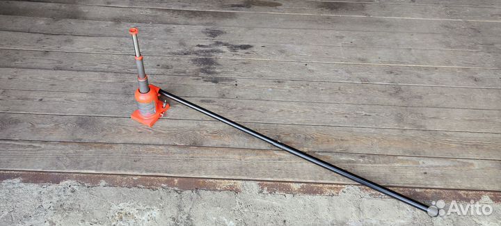 Домкрат Mitsubishi Pajero