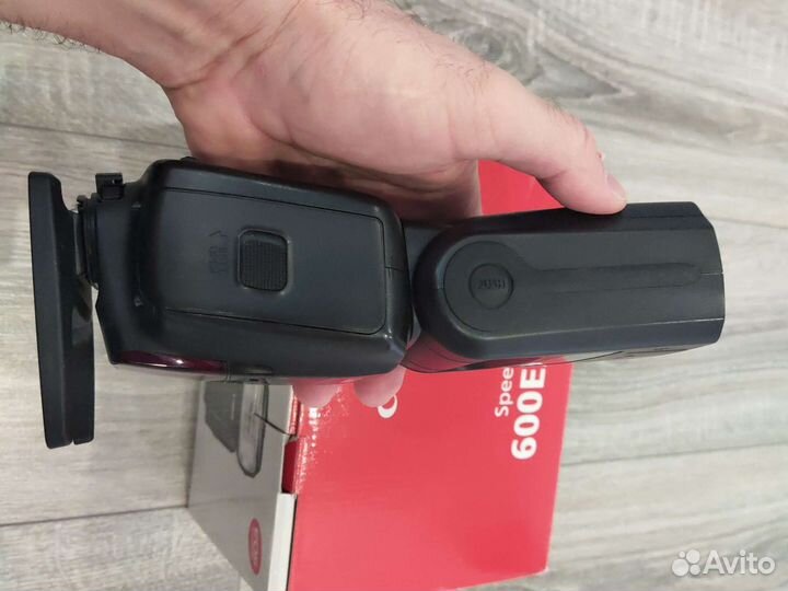 Canon speedlite 600EX-RT