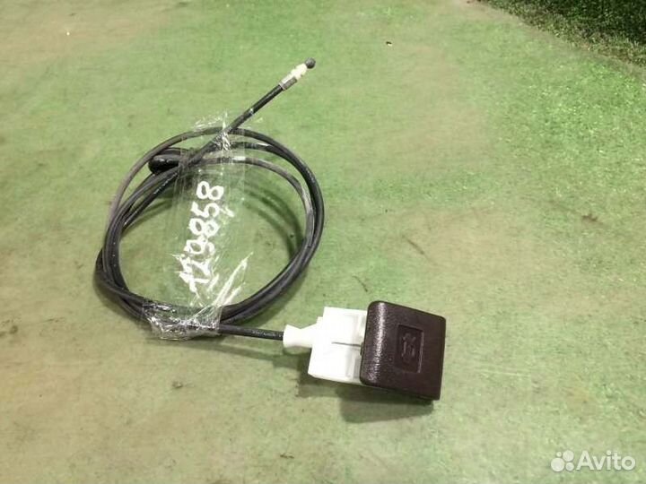 Трос замка капота Toyota Passo KGC30 1KR 2015