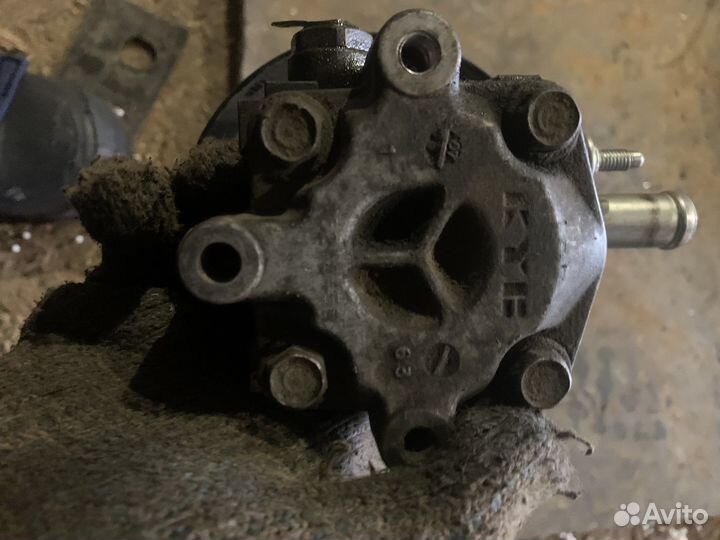 Насос гур Lancer X 2.0