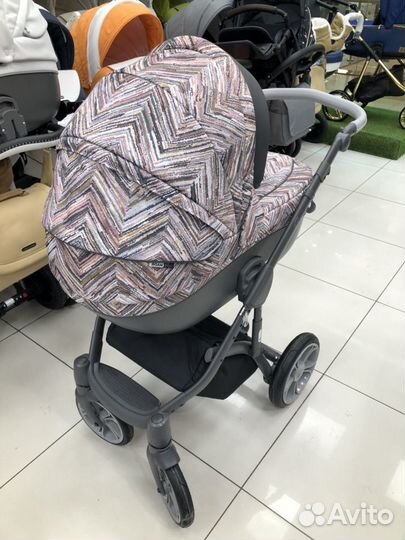 Универсальная коляска roan Bass Soft (3 в 1)
