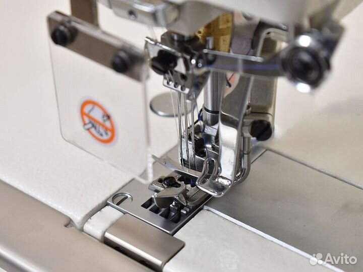Промышленная швейная машина Aurora V1 со столом