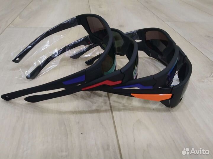 Солнцезащитные очки мужские