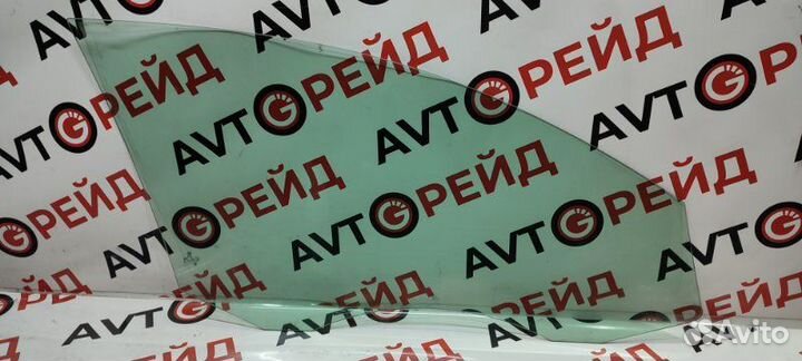 Стекло боковое переднее левое Volkswagen Passat