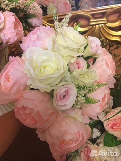 Цветы искусственные интерьерные