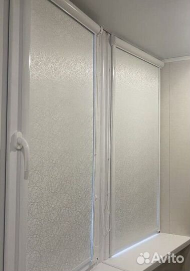 Рулонные шторы зебра в коробе A1402