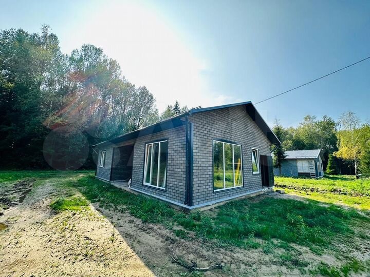 Коттедж 112 м² на участке 13 сот.