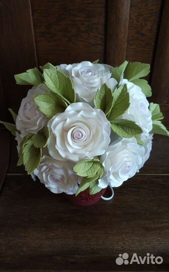 Розы в кашпо светильник из изолона