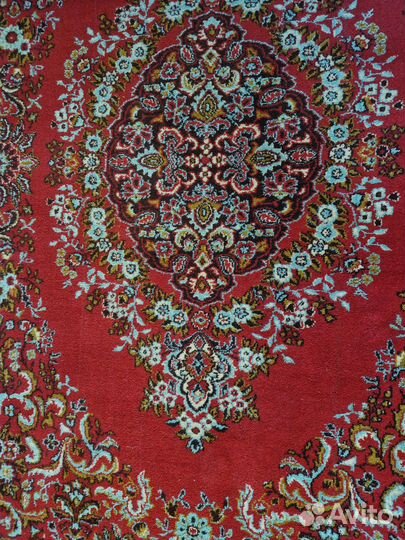 Ковер шерстяной