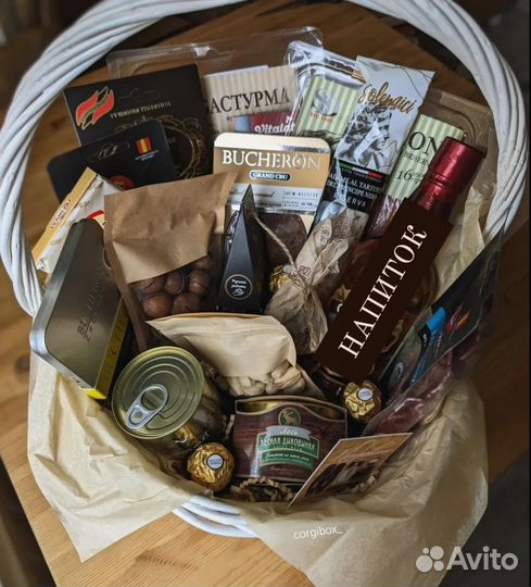 Подарочный набор в корзине, мясная корзина