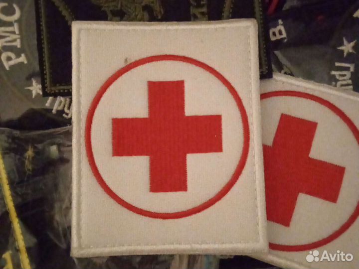 Санитар. Красный крест