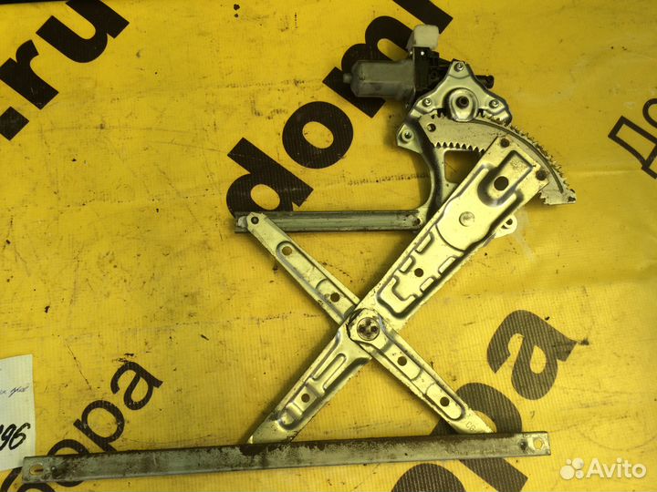 Стеклоподъемник задний правый Nissan Murano Z51