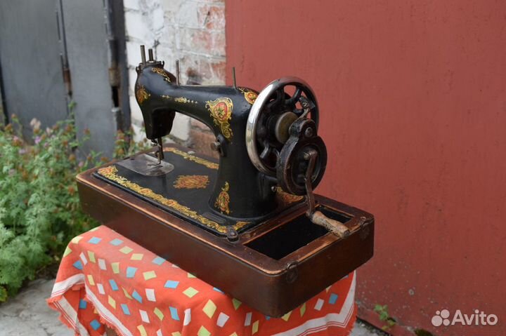 Швейная машинка Подольск 2М