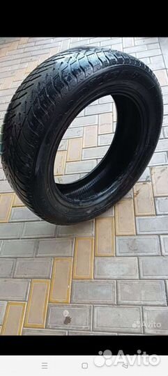 Goodyear UltraGrip 235/60 R18