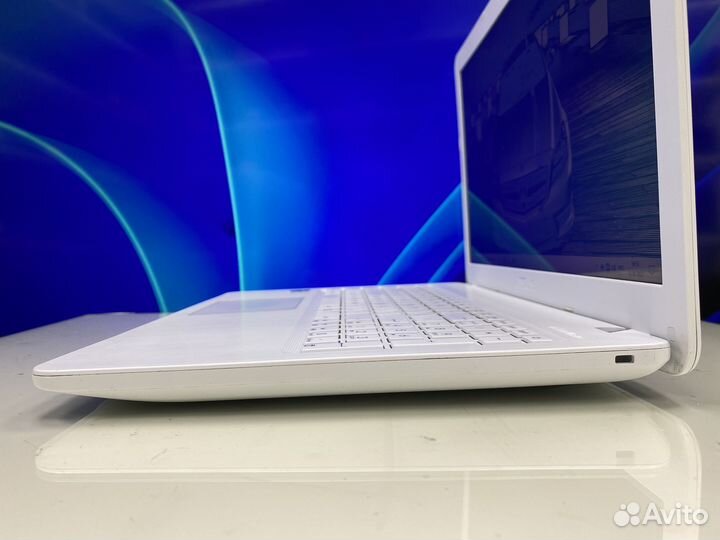 Ноутбук Asus 15.6