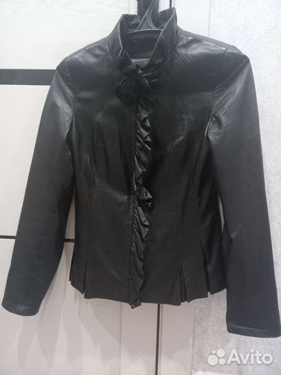 Куртка кожаная женская 48 размер