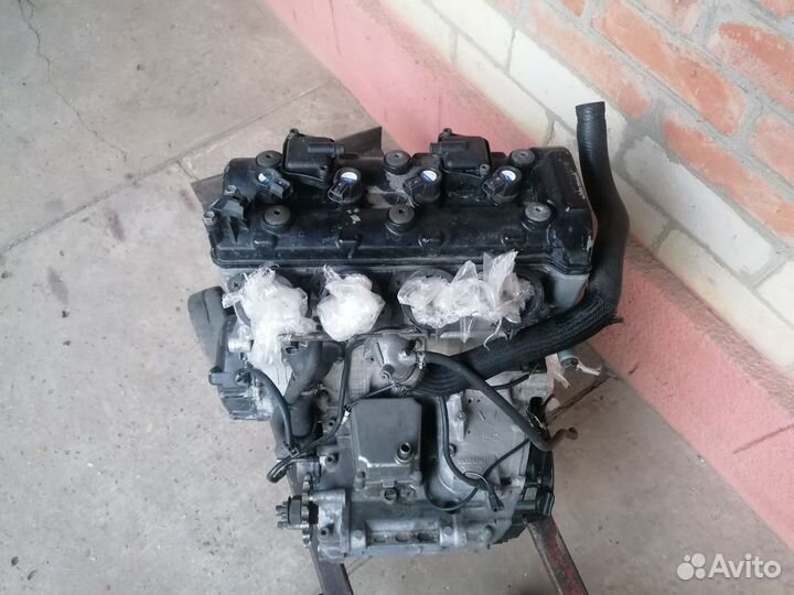 Двигатель Suzuki GSX-R1000 K3 K4 T711
