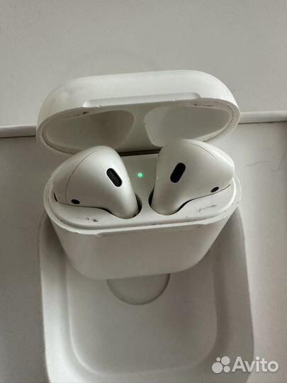 Беспроводные наушники apple airpods 1