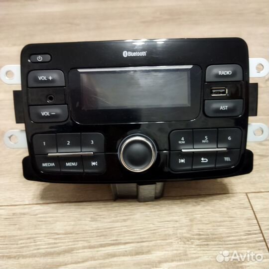 Штатная магнитола для Логан 2, Сандеро 2