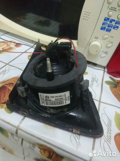 Фoнарь зaдний пpавый Volkswagеn Gоlf Рlus (2005-20