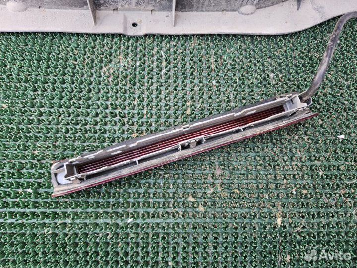 Стоп сигнал Renault Megane 3 1.6 K4M839 AT 2011