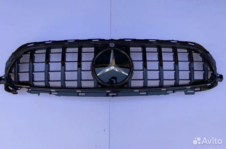 Решетка радиатора GT на Mercedes