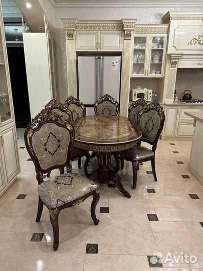 Стол в наличии