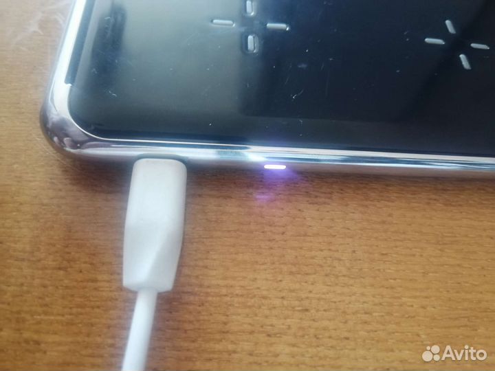 Беспроводное зарядное устройство