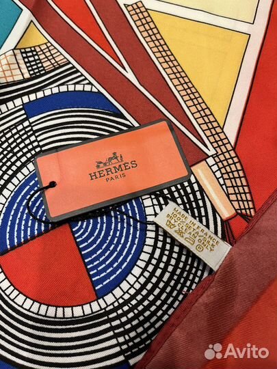 Платок шелковый большой Hermes красный