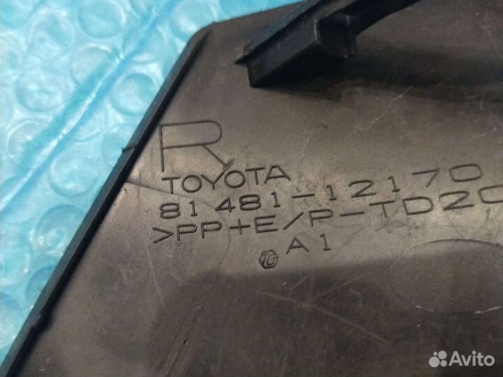 Заглушка туманки королла 150 правая 2010-2013