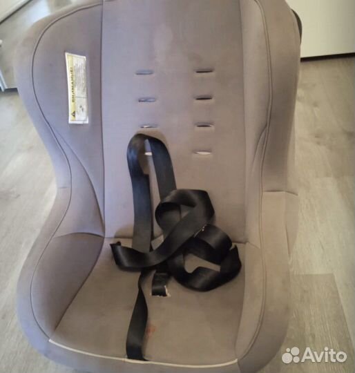 Автомобильное кресло