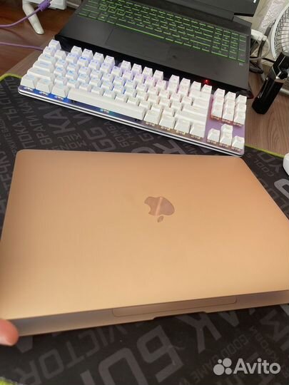 Apple MacBook Air 13 2020 m1 8gb 256 Обмен