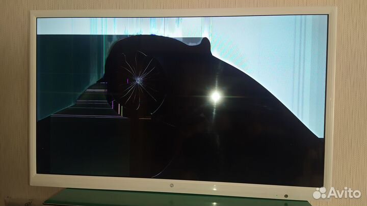 Телевизор LG 32LF510U Телевизор HI24HT101W