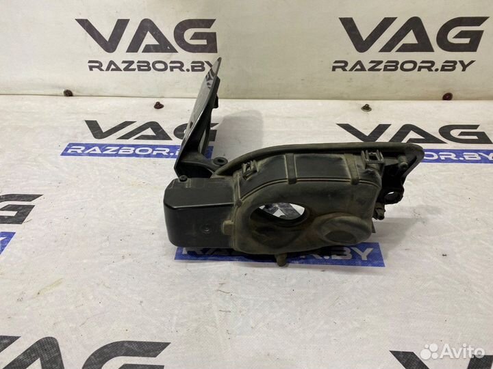 Volkswagen Passat B82015 3G9809857VR142-279