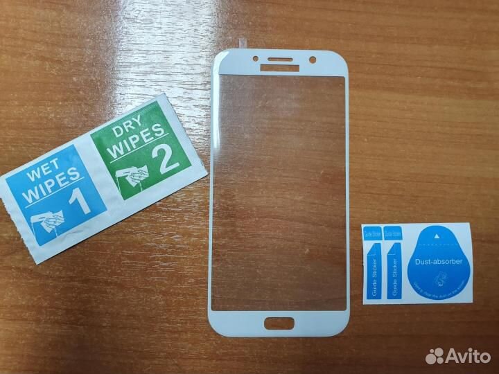 Защитное стекло на Sumsung A7 (2017)