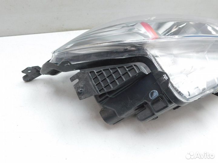 Фара правая Suzuki Vitara