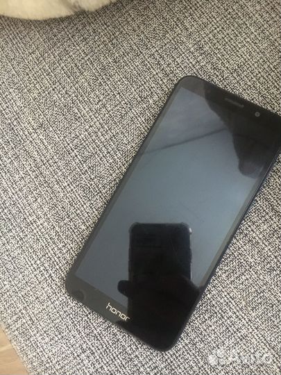 Телефон honor 7а