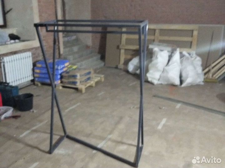 Вешалка напольная