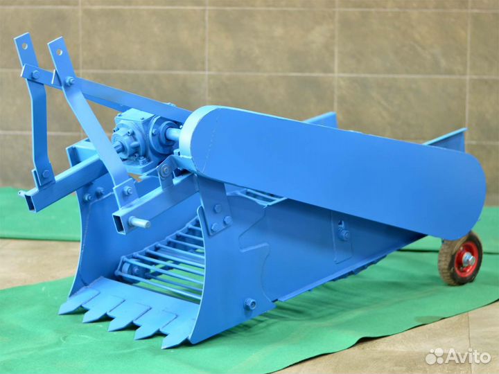 Копатель корнеплодов Русич 4U1, 2023